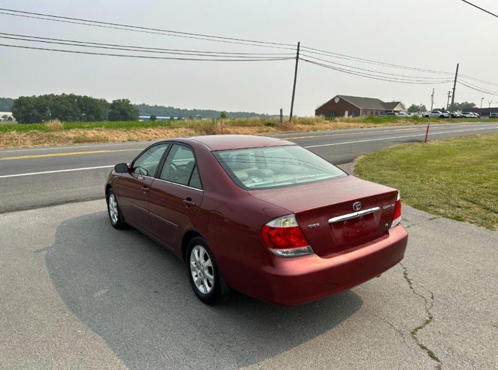 2005 Toyota Camry LE