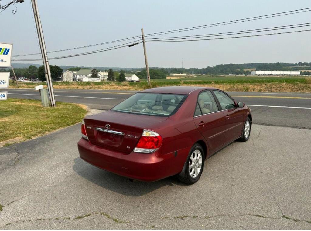 2005 Toyota Camry LE