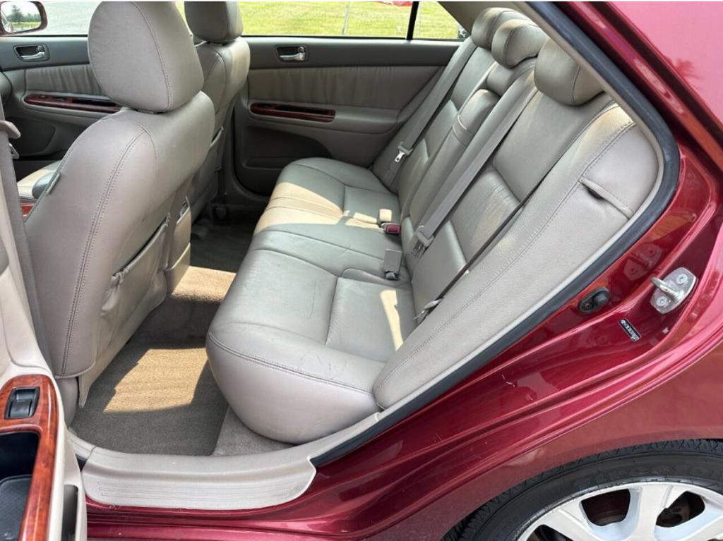 2005 Toyota Camry LE